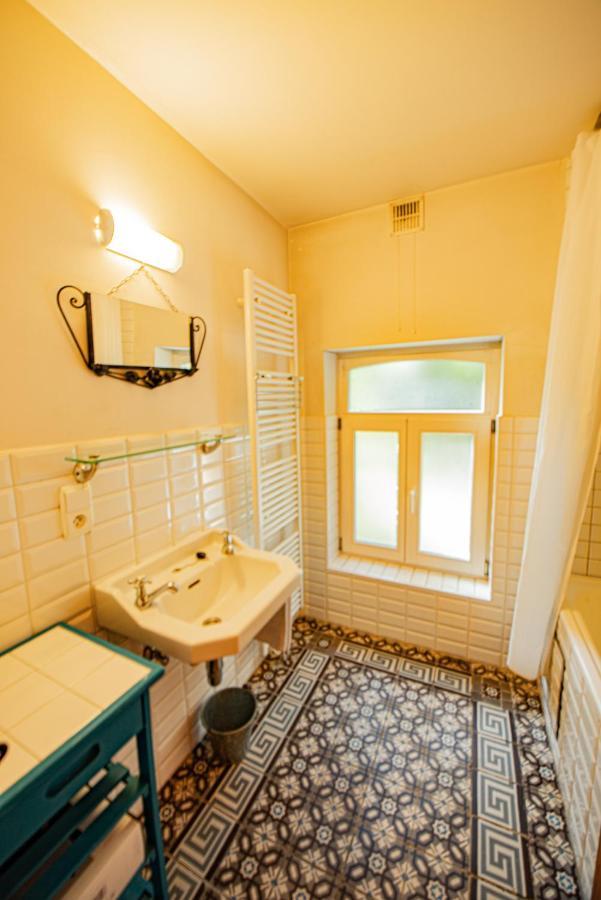 Holiday Home Les Plachettes Flobecq Luaran gambar