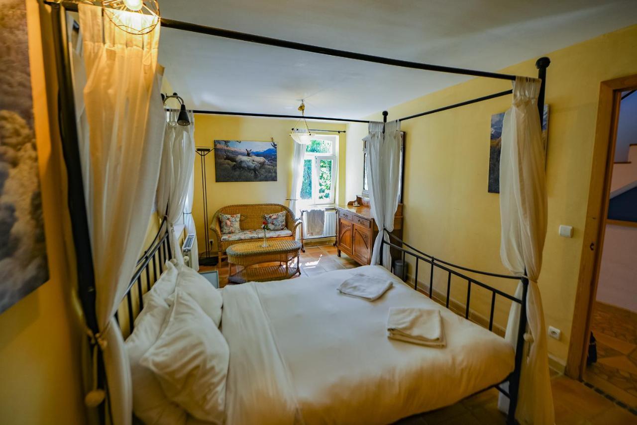 Holiday Home Les Plachettes Flobecq Luaran gambar