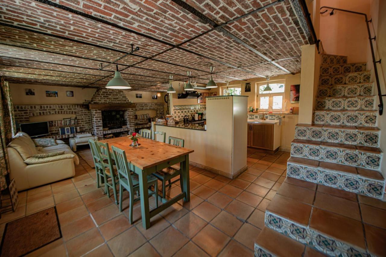Holiday Home Les Plachettes Flobecq Luaran gambar