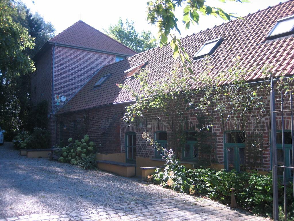 Holiday Home Les Plachettes Flobecq Bilik gambar